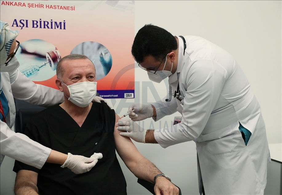 رئيس‌جمهور اردوغان در برابر کرونا واکسینه شد 