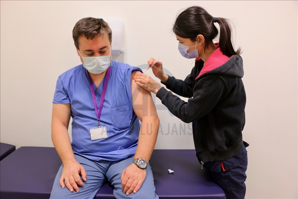 CoronoVac aşısı Eskişehir'de uygulanmaya başladı