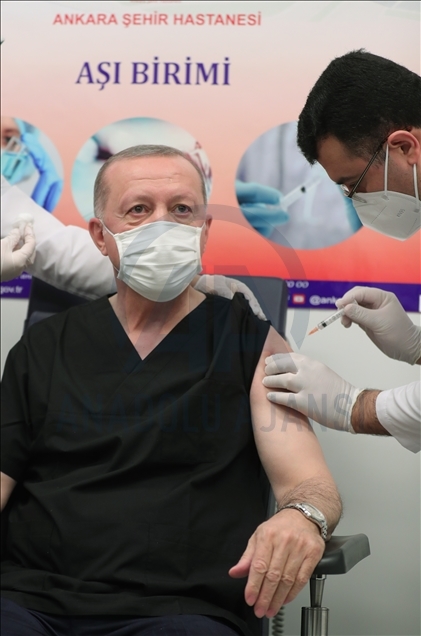 رئيس‌جمهور اردوغان در برابر کرونا واکسینه شد 