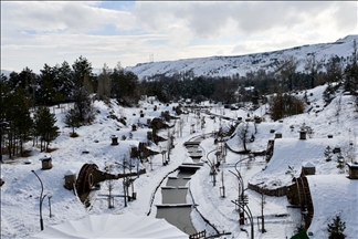 Turquie: Les maisons de Hobbits de Sivas sublimées par la neige