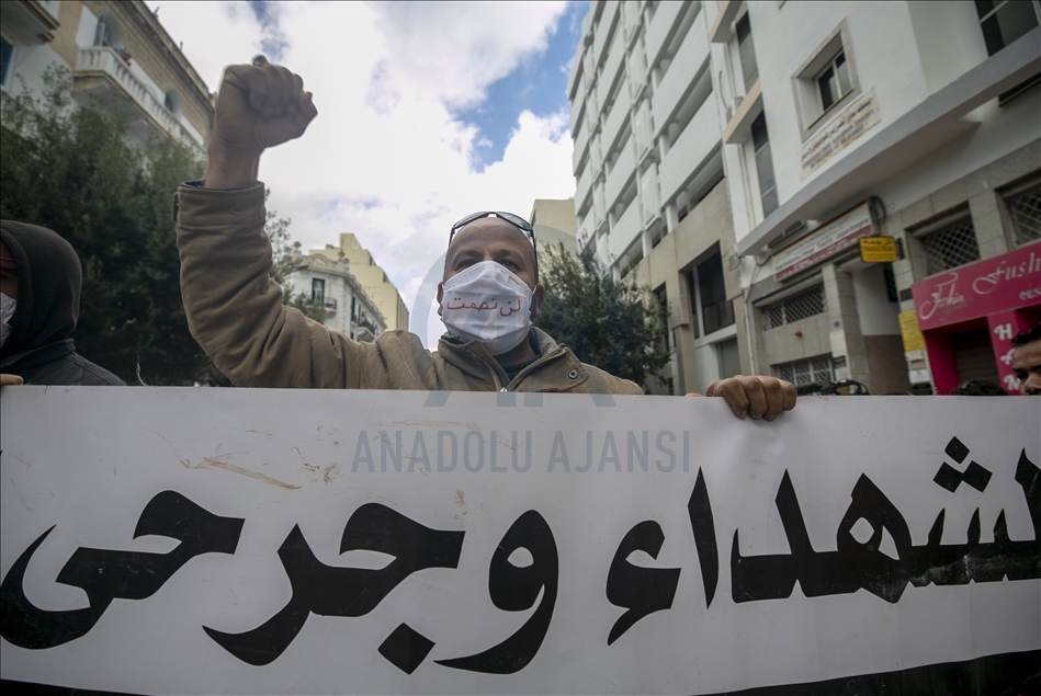 لهم مطالب.. الأمن التونسي يمنع مسيرة لجرحى الثورة