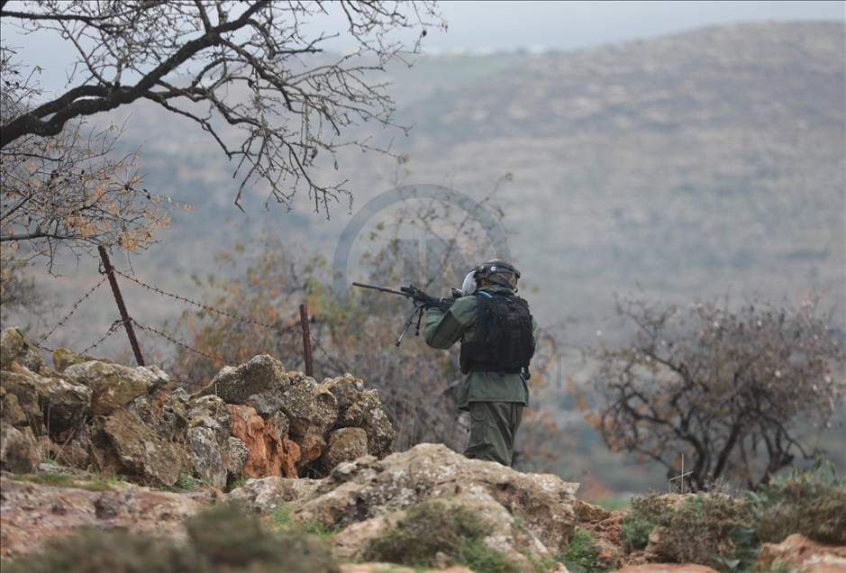 إصابة 10 فلسطينيين برصاص الجيش الإسرائيلي في الضفة