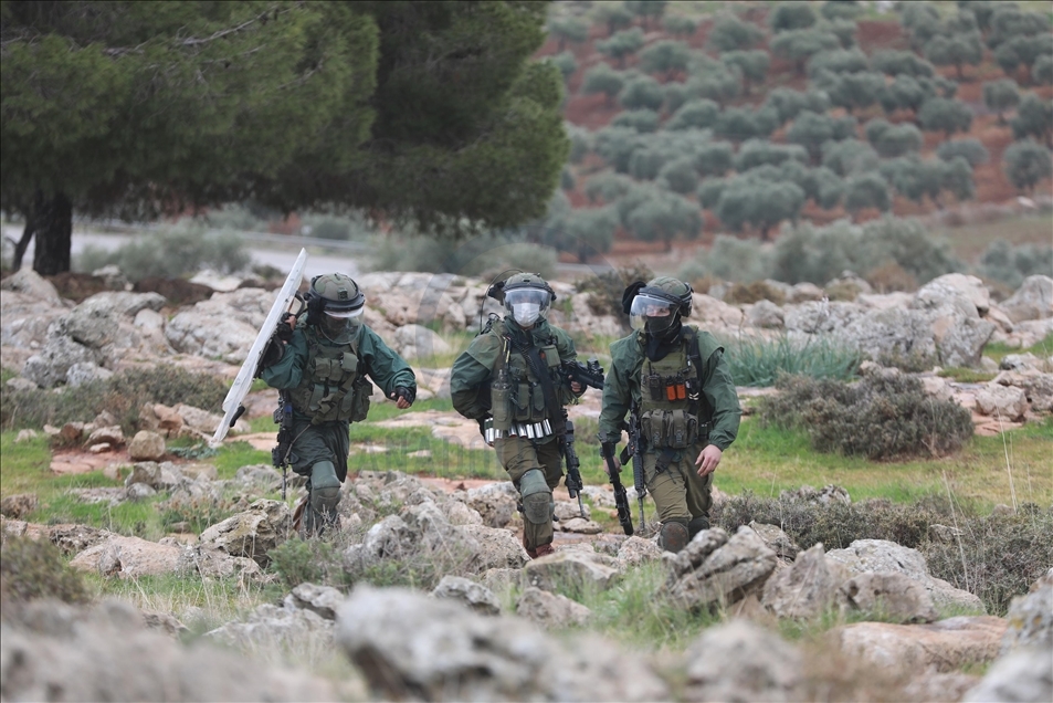 ده فلسطینی در حمله نظامیان اسرائیل زخمی شدند 