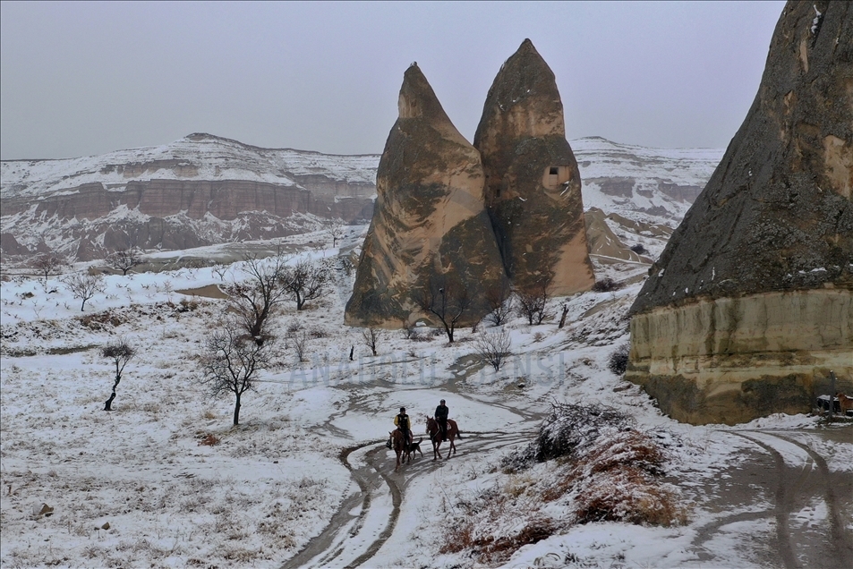 Peribacalarındaki kış aktiviteleri turistleri cezbediyor