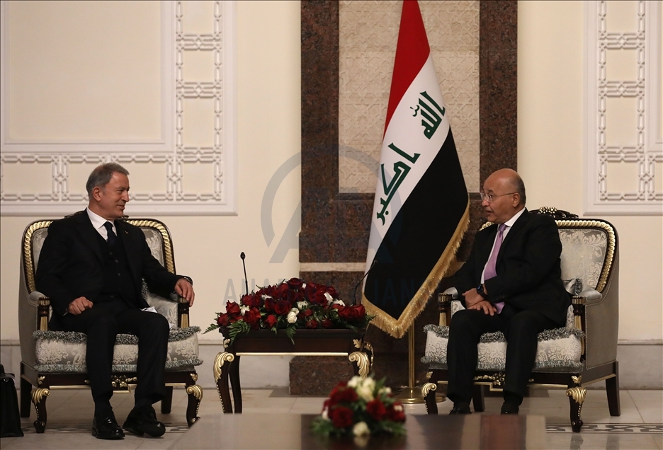 دیدار وزیر دفاع ترکیه با رئیس‌جمهور عراق 