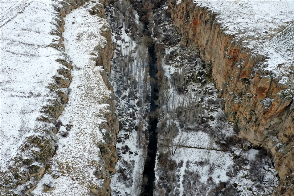 Turquie : la couverture blanche de la vallée d'Ihlara