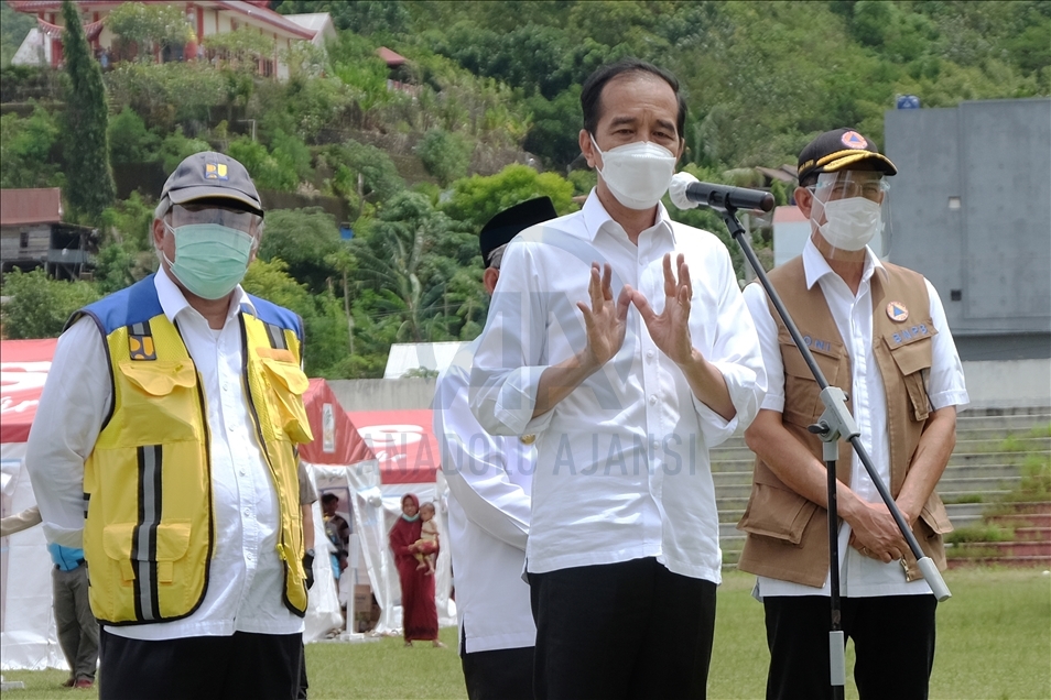 Presiden Jokowi kunjungi korban gempa Mamuju