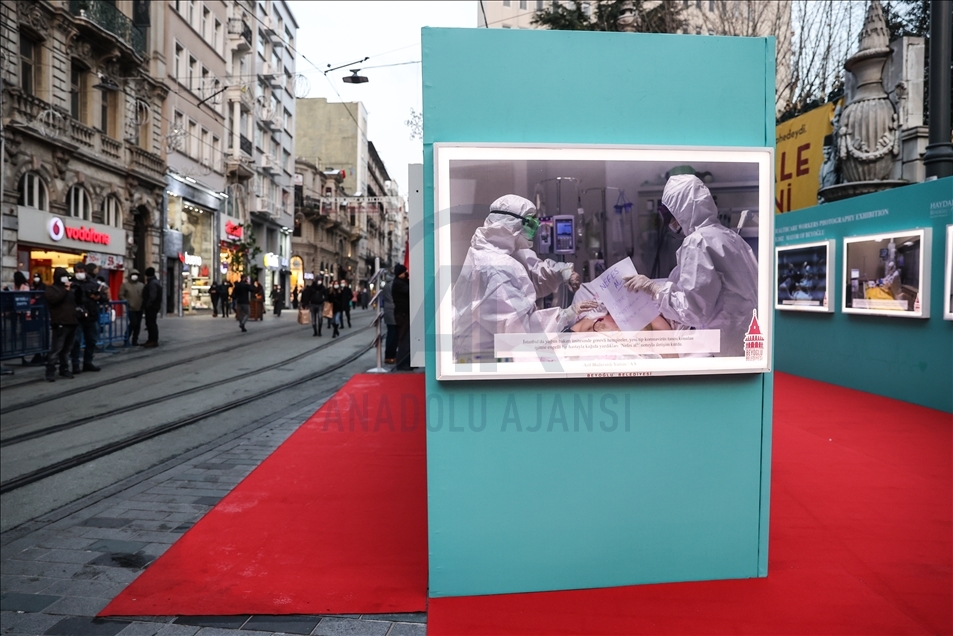 "Size Emanetiz" 2021 Sağlık Çalışanları Yılı Fotoğraf Sergisi açıldı