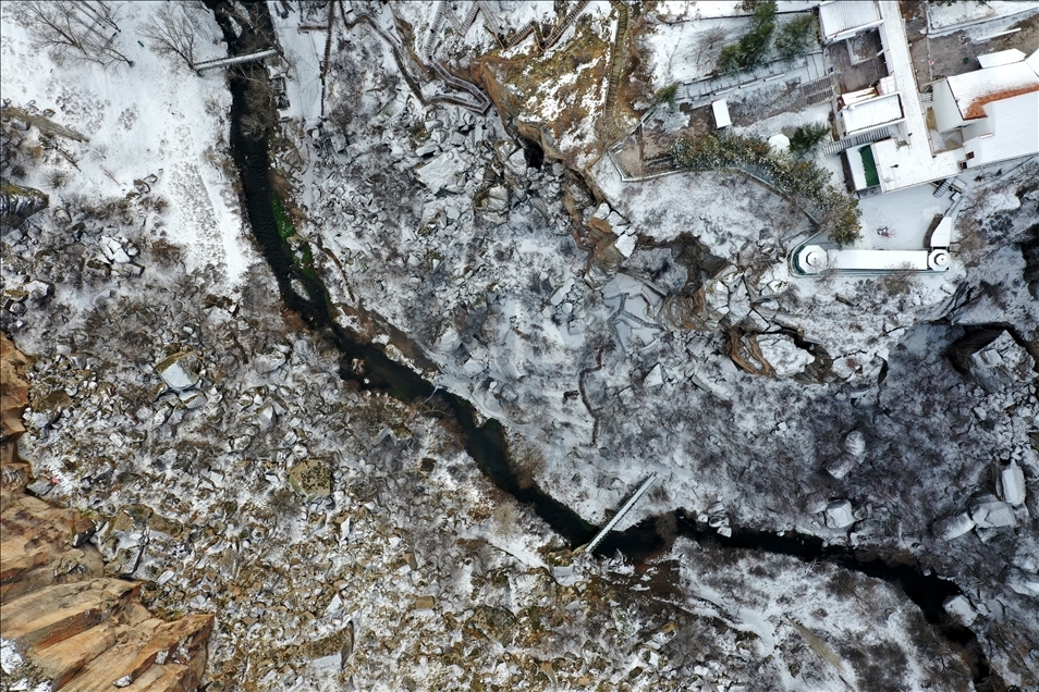 Turquie : la couverture blanche de la vallée d'Ihlara