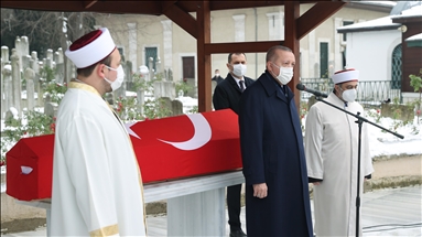 Sosyolog Prof. Dr. Nur Vergin son yolculuğuna uğurlanıyor