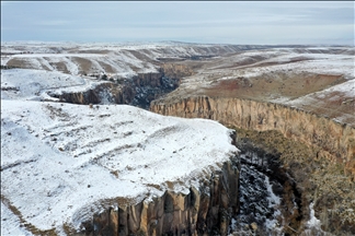 Turquie : la couverture blanche de la vallée d'Ihlara