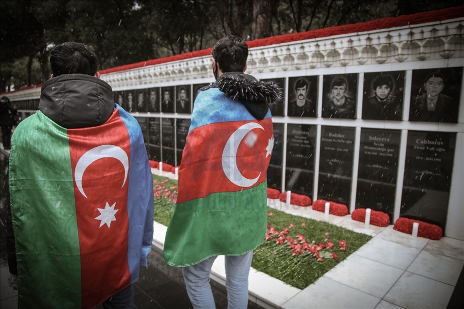 Azerbaijanis mark 31st anniversary of ‘Black January’