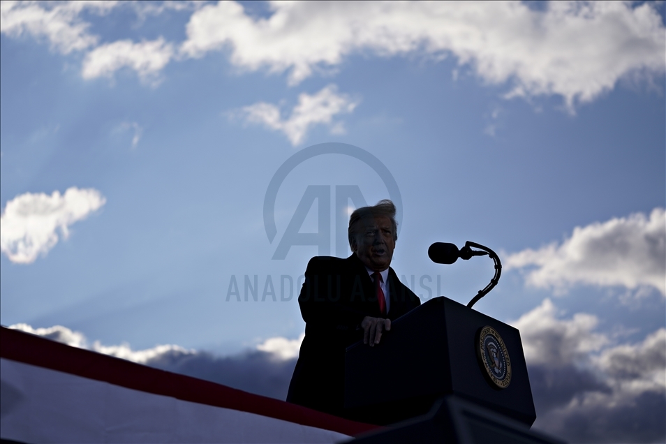 ABD Başkanı Donald Trump Beyaz Saray'dan ayrıldı