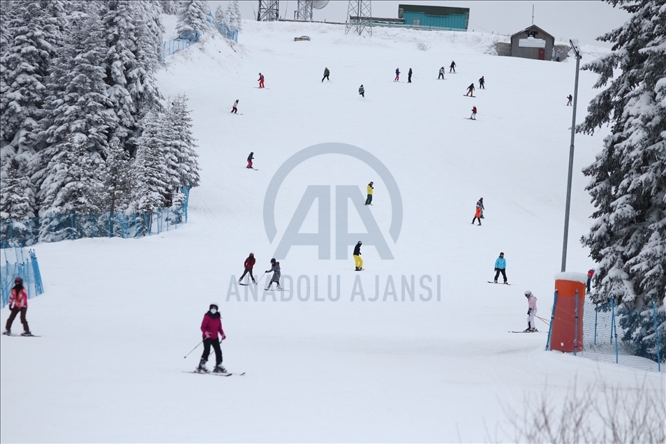 Ilgaz Dağı'nda kayak sezonu başladı