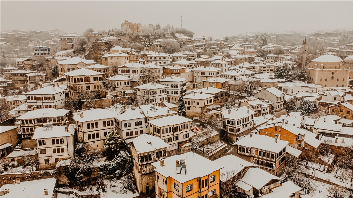 Tarihi kent Safranbolu salgına rağmen geçen yıl nüfusunun 9 katı turist ağırladı