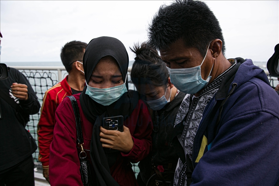 Indonésie: Des fleurs jetées à la mer en hommage aux victimes du crash de l’avion de Sriwijaya Air