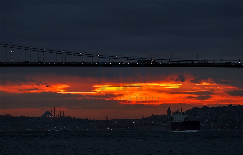 چشم انداز غروب آفتاب در استانبول 