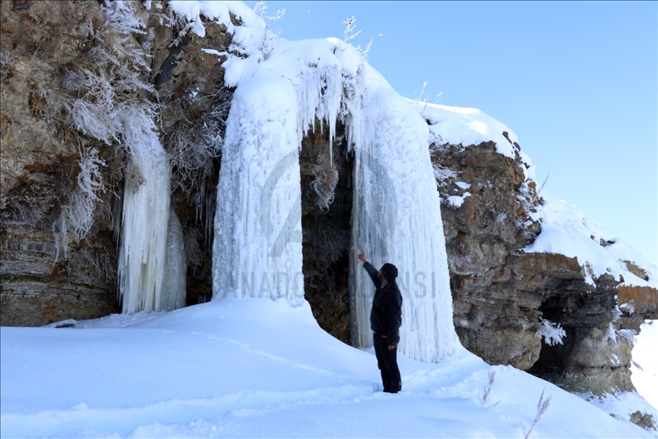 Blanket of snow, ice covers Agri province, Turkey
