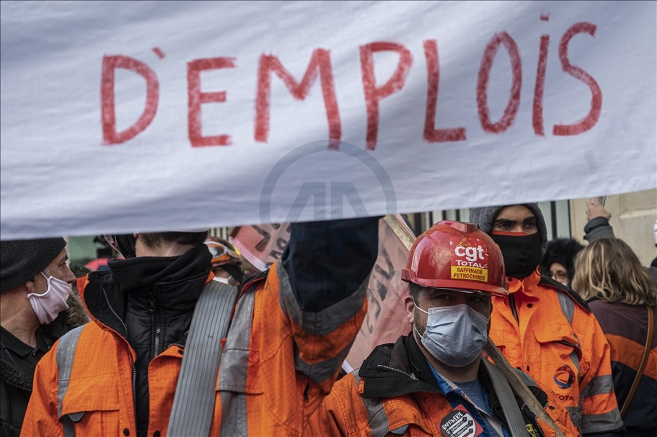Unitary protest against the dismissals due to the Covid-19 epidemic in Paris, on the January 22, 2021