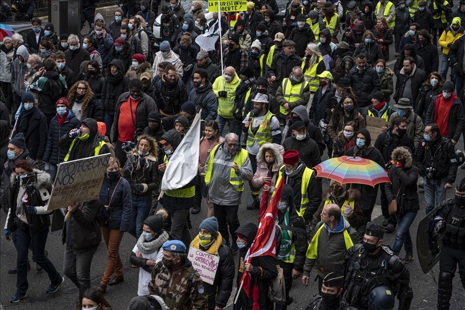 Unitary protest against the dismissals due to the Covid-19 epidemic in Paris, on the January 22, 2021
