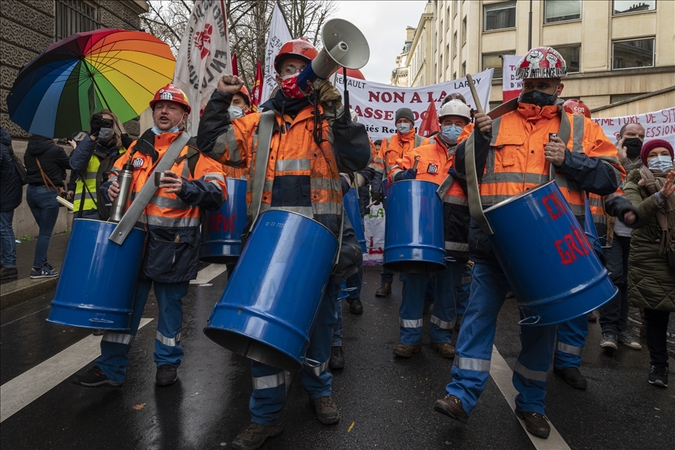 Unitary protest against the dismissals due to the Covid-19 epidemic in Paris, on the January 22, 2021