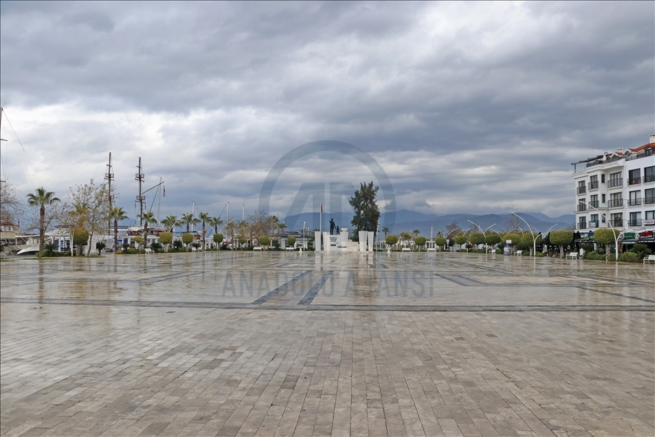 Antalya, Muğla, Isparta ve Burdur'da sokağa çıkma kısıtlaması nedeniyle sessizlik hakim