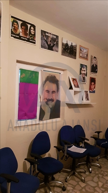 HDP Esenyurt ilçe binasına operasyon