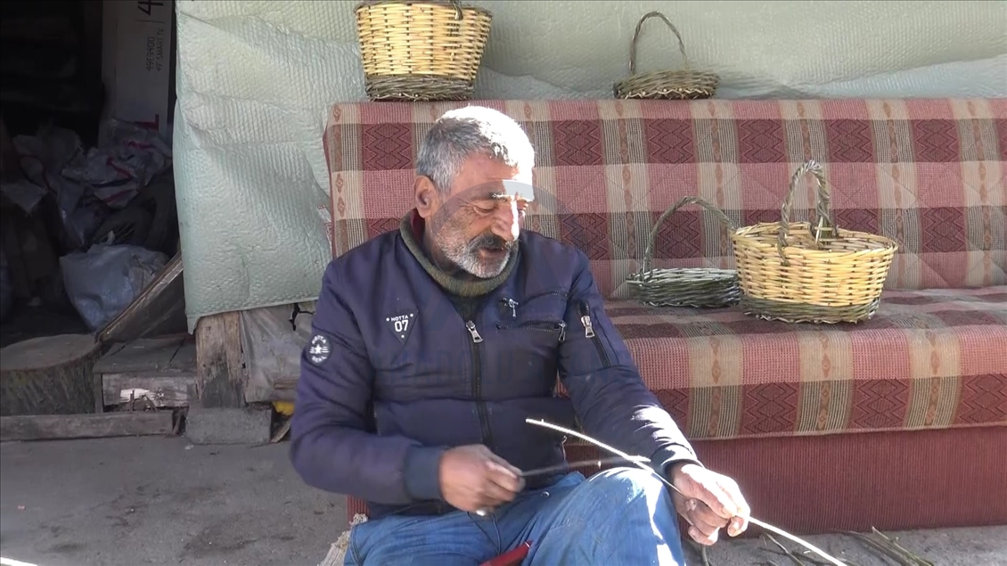 التركي عرفان ألتينوك.. 40 عاماً في "صنع سلال"