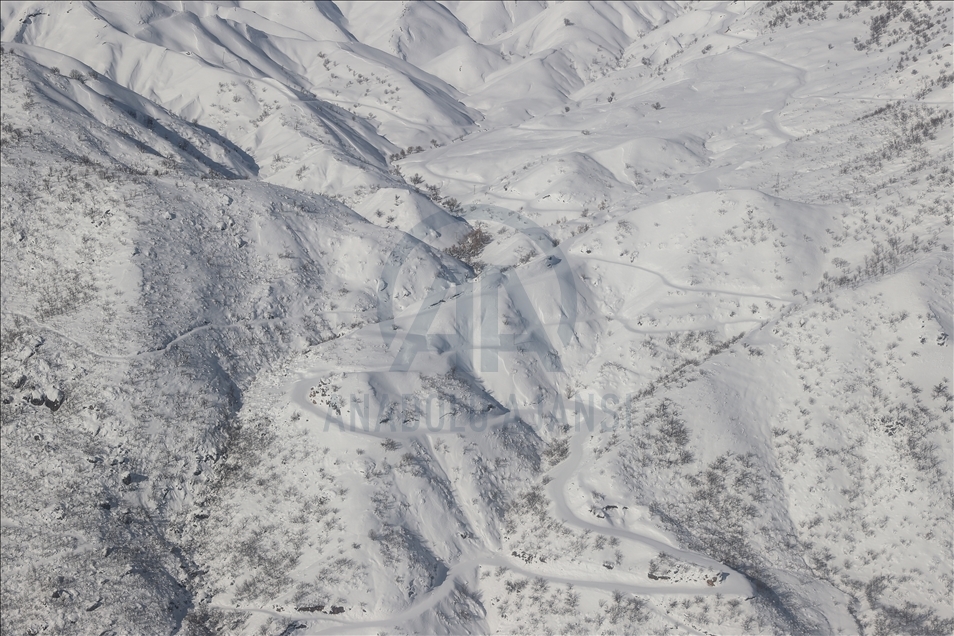 Hakkari'nin kar altındaki görüntüsüne gökyüzünden bakış