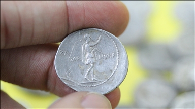 Aizanoi Antik Kenti'nde "Roma'nın sikke koleksiyonu" bulundu