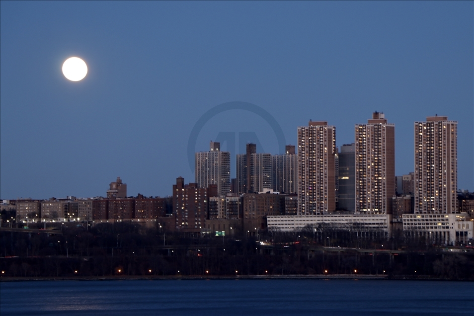 Hëna e plotë e parë e vitit të ri në New York