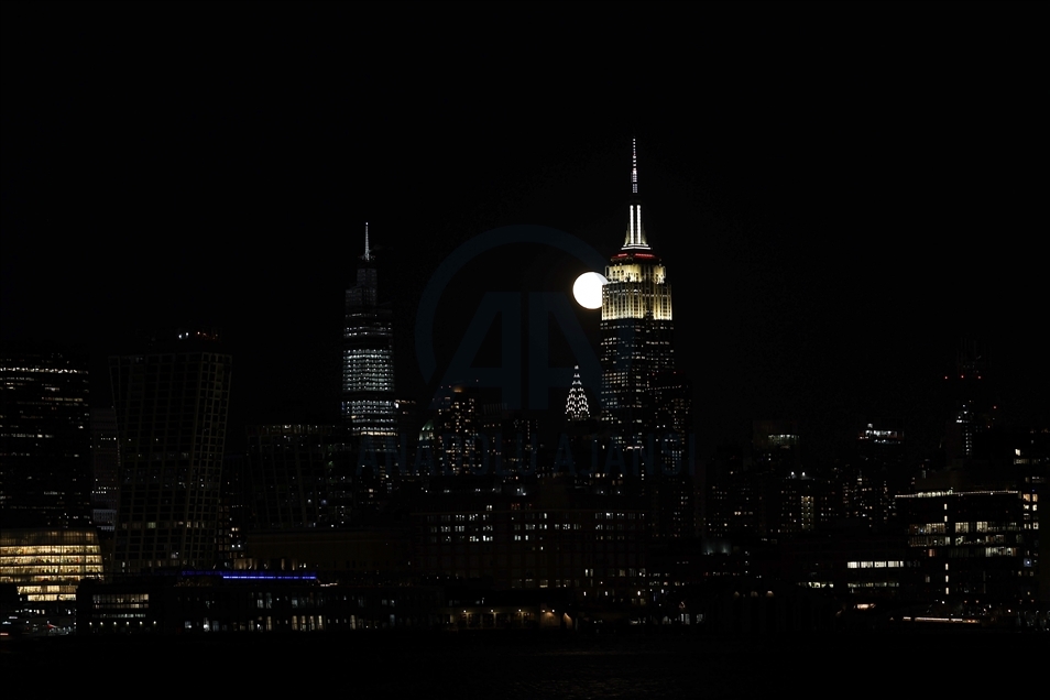 Full Moon in New York City