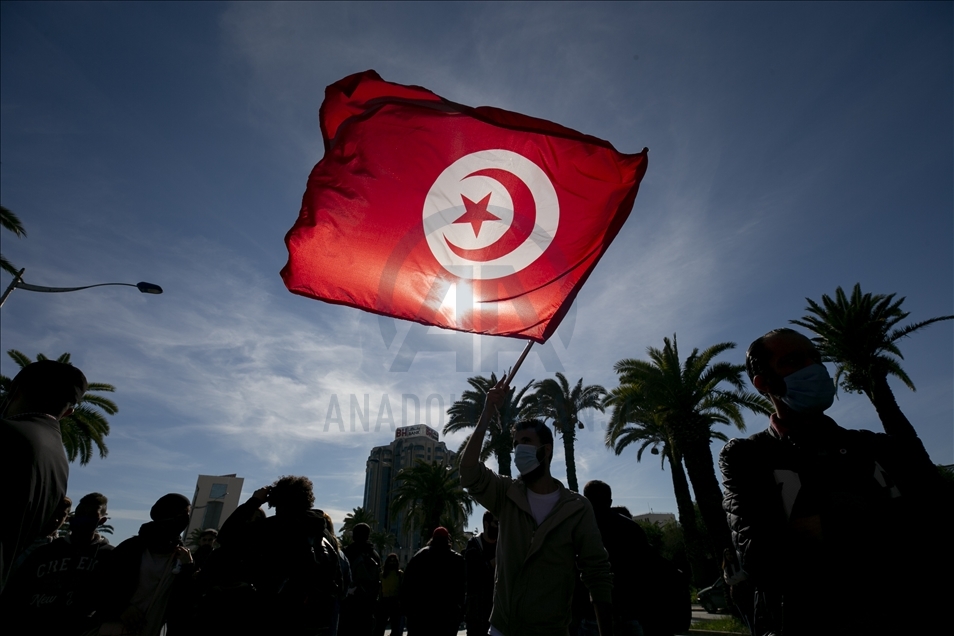 Tunisie : Marche pour exiger la libération des personnes arrêtées lors des manifestations