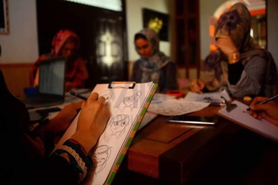 La première dessinatrice d’animation afghane : La Turquie a perfectionné mon talent