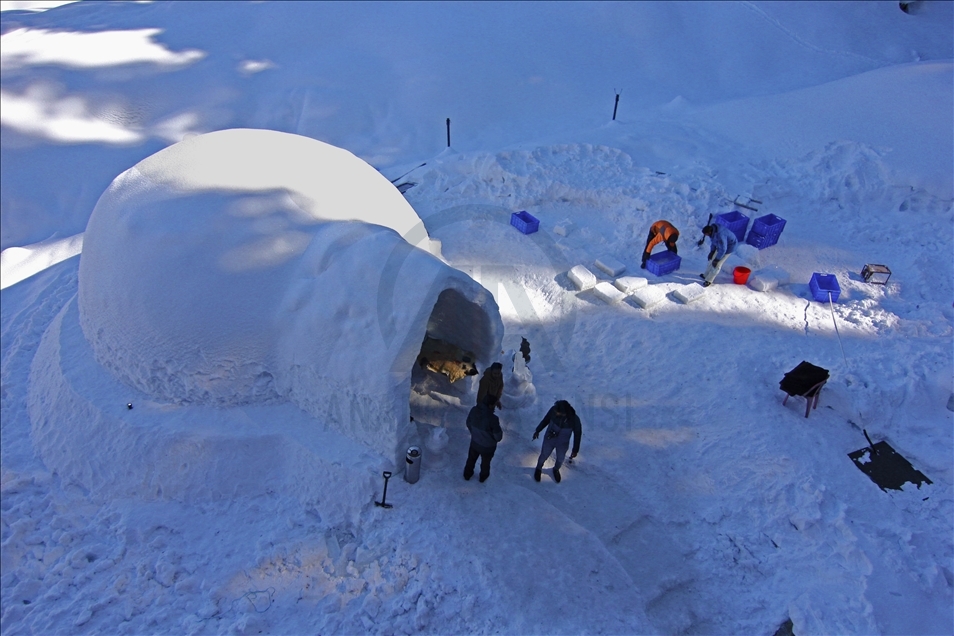 El primer café iglú de la India en la famosa estación de esquí de Gulmarg