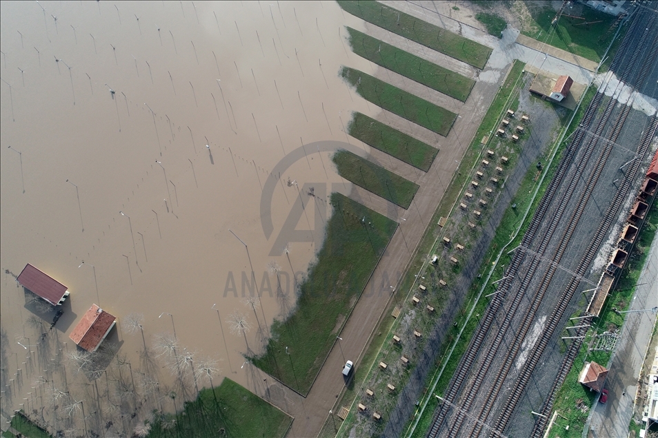 Ergene Nehri'nin taştı tarım arazileri su altında kaldı - Resim : 1