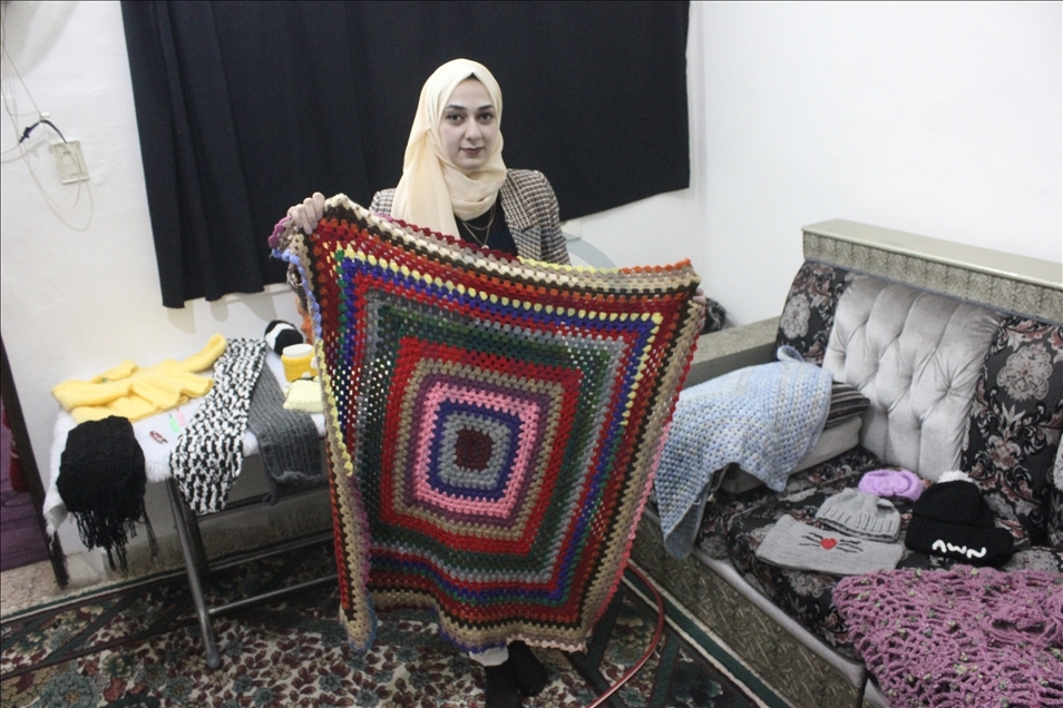 "شرابيش".. مشروع "منزلي" بالأردن رأسماله صنارة صوف