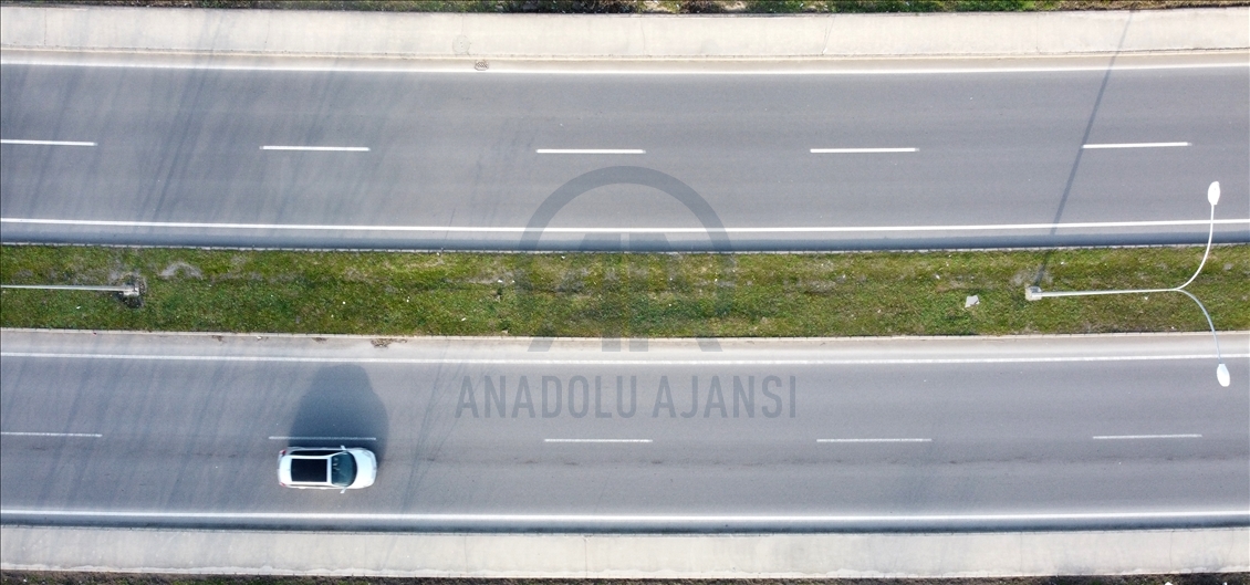 Türkiye ulaşım ağının tacı Karadeniz Sahil Yolu, Sakarya'da ilerliyor