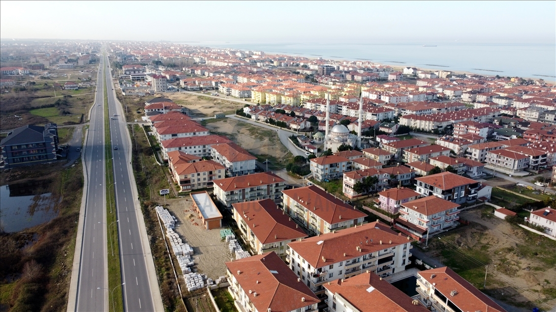 Türkiye ulaşım ağının tacı Karadeniz Sahil Yolu, Sakarya'da ilerliyor