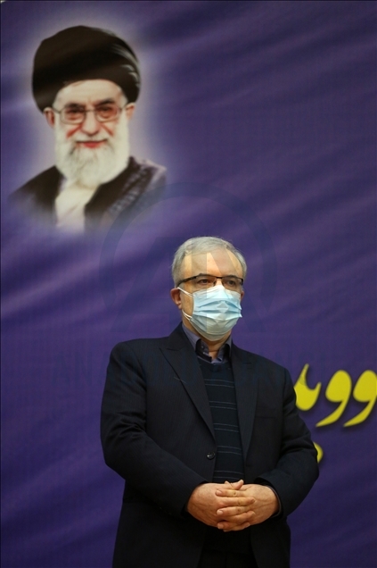 آغاز واکسیناسیون سراسری علیه بیماری کووید-19 در ایران 