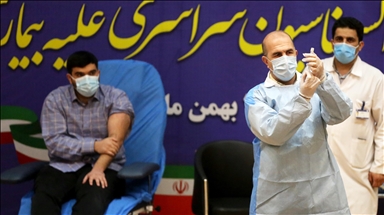 آغاز واکسیناسیون سراسری علیه بیماری کووید-19 در ایران