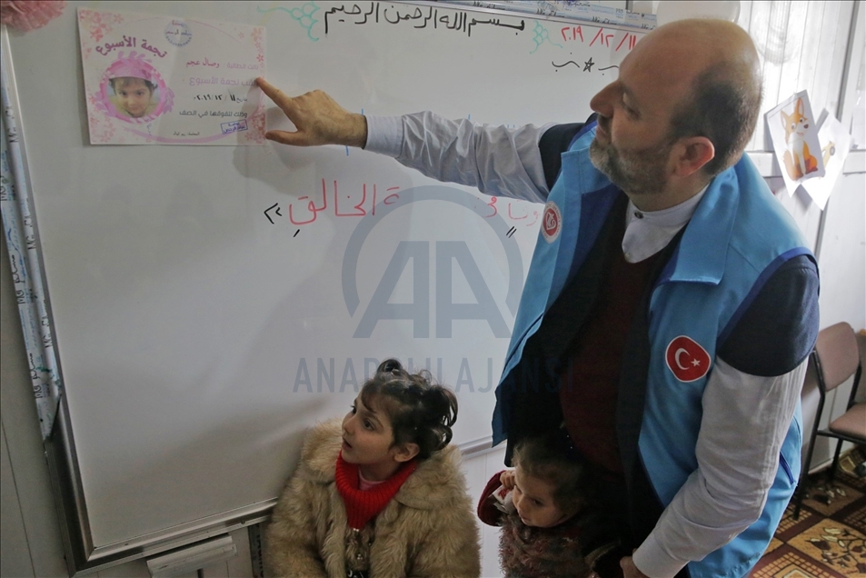 "الديانة التركي" يقدم فرصاً تعليمية لـ 8 آلاف طالب بسوريا