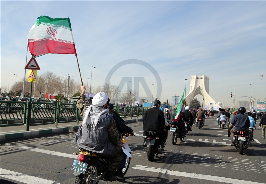 راهپیمایی نمادین سالروز انقلاب ایران در تهران