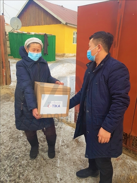 ترکیه میان 2 هزار خانواده‌ مغولستانی بسته‌های مواد غذایی توزیع کرد 