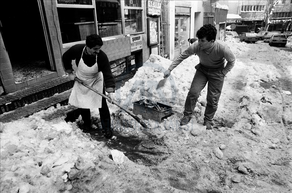 İstanbul'da 1987 yılında etkili olan kar yağışı