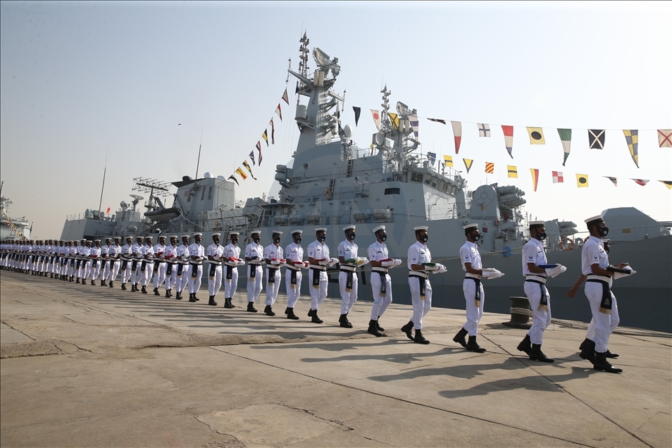 Pakistan'da NATO ülkeleri, Rusya ve Çin'in katılımıyla deniz tatbikatı başladı