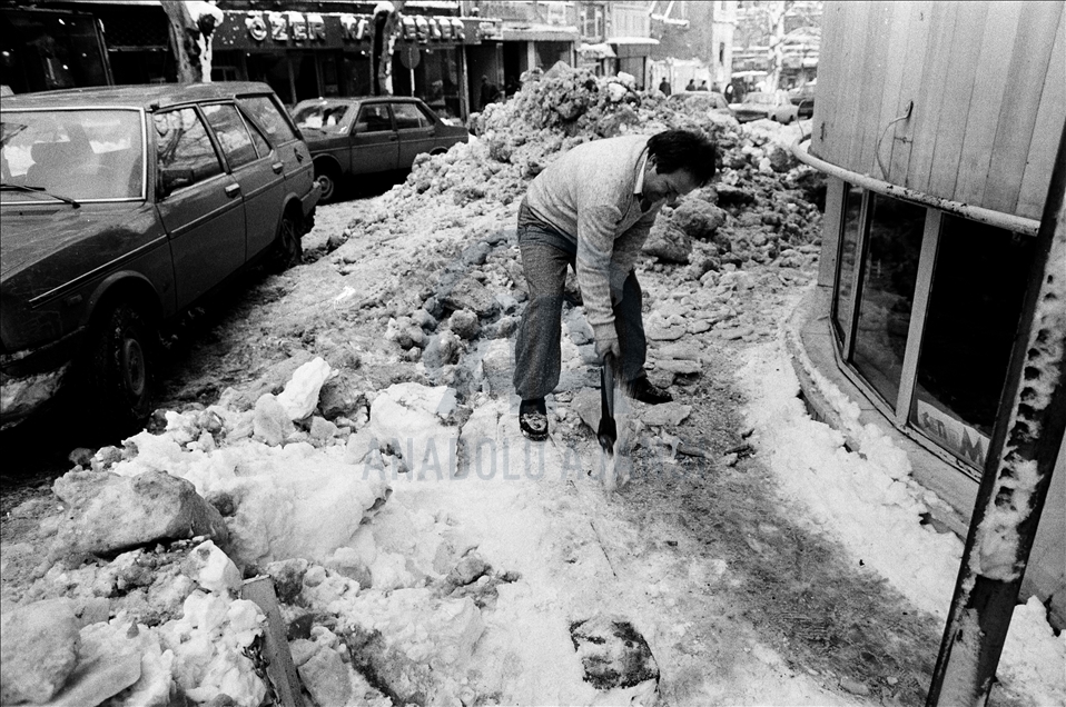 İstanbul'da 1987 yılında etkili olan kar yağışı