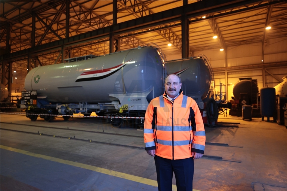 Bakan Varank, Irak'ın petrolünü taşıyacak vagonları Kocaeli'den uğurladı