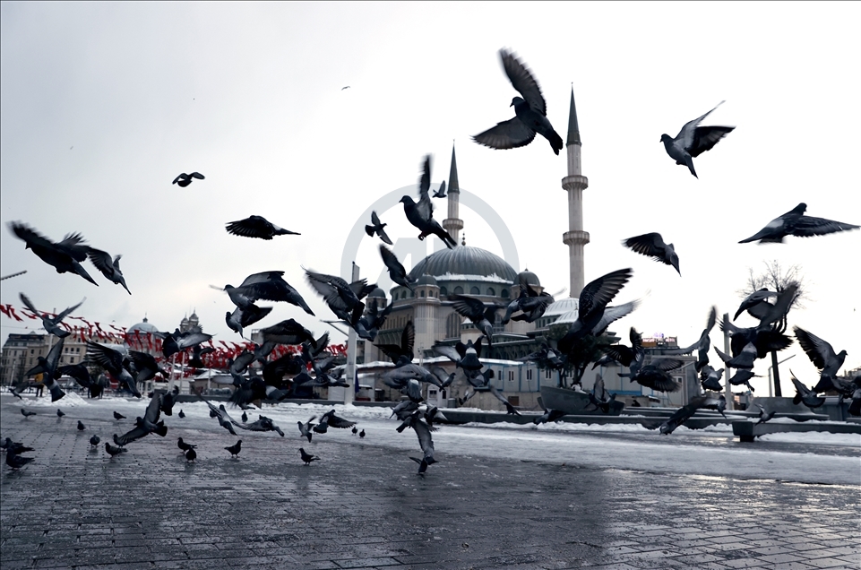 İstanbul'da soğuk ve karlı hava