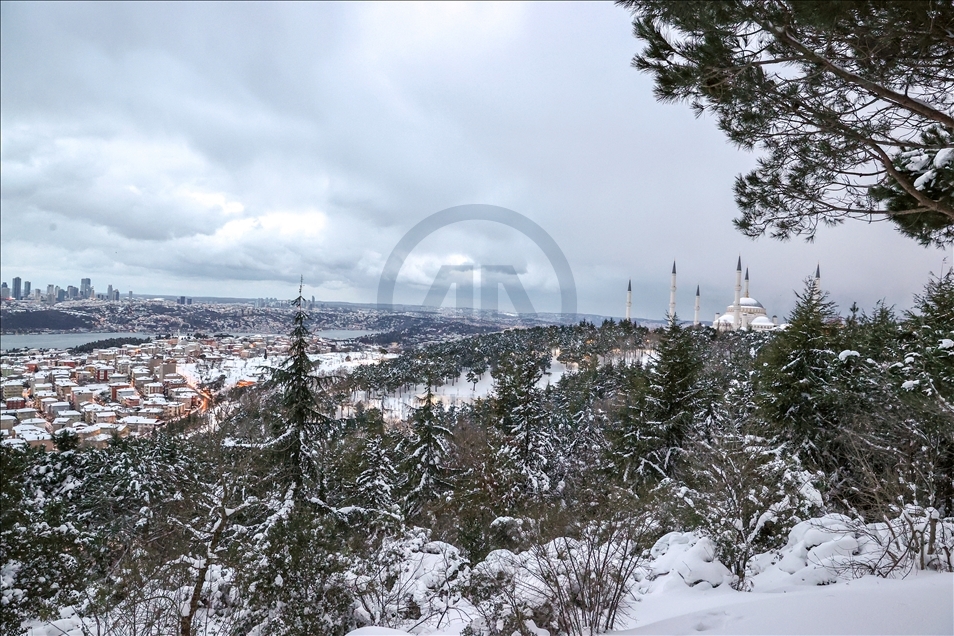 İstanbul'da soğuk ve karlı hava